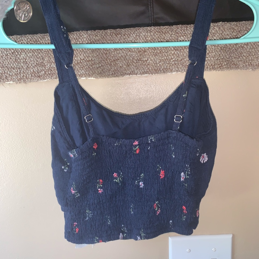 Hollister Navy Tie Front Crop Tank XS - Picture 3 of 4